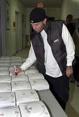 Fred_Durst_Dreamcast_big.jpg (9254 bytes)