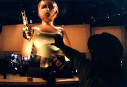 laurahonk.jpg (25417 bytes)